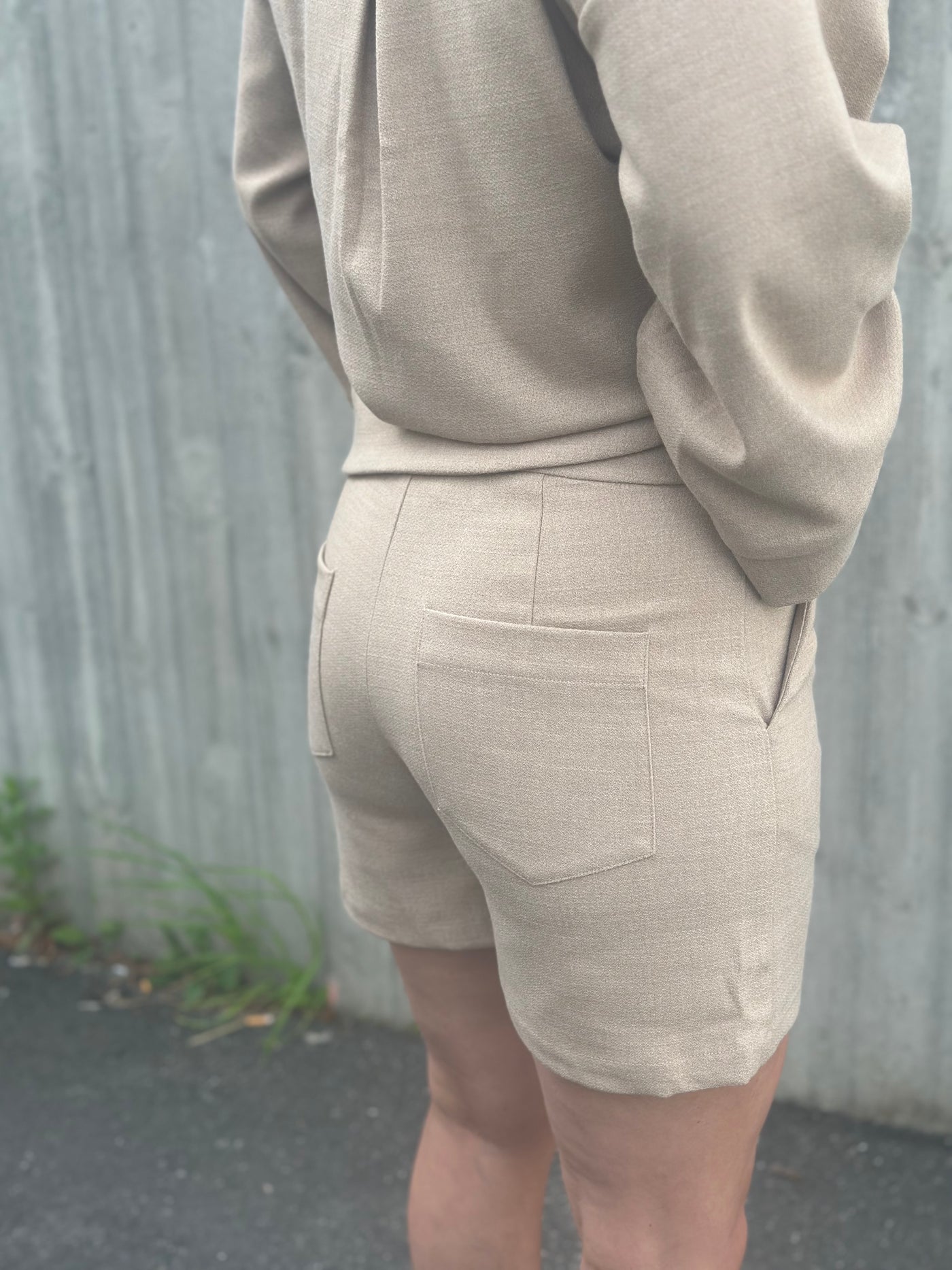 Caspian Shorts, Beige