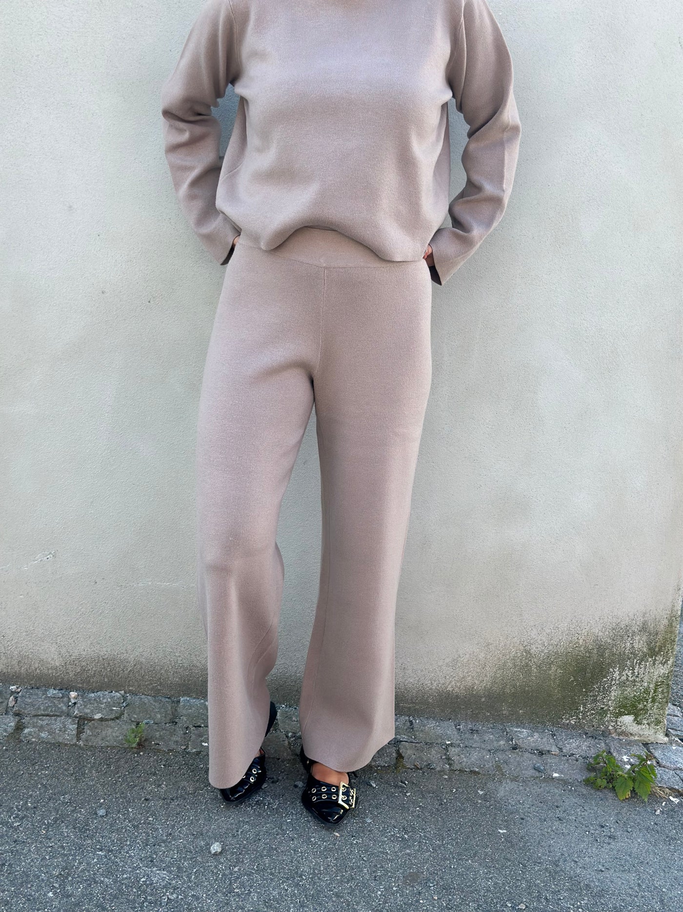 Serge Pant, Beige