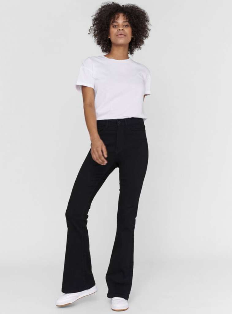 Sallie HW Flare Jeans Black